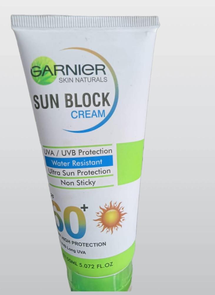 Premium Sunblock Cream SPF 60+ β Water Resistant Daily UV Protection